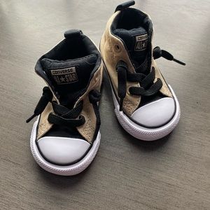 Converse toddler sneakers